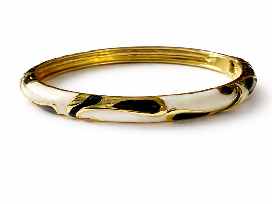 Celeste Enamel Victorian Bangle (Pack of 1)