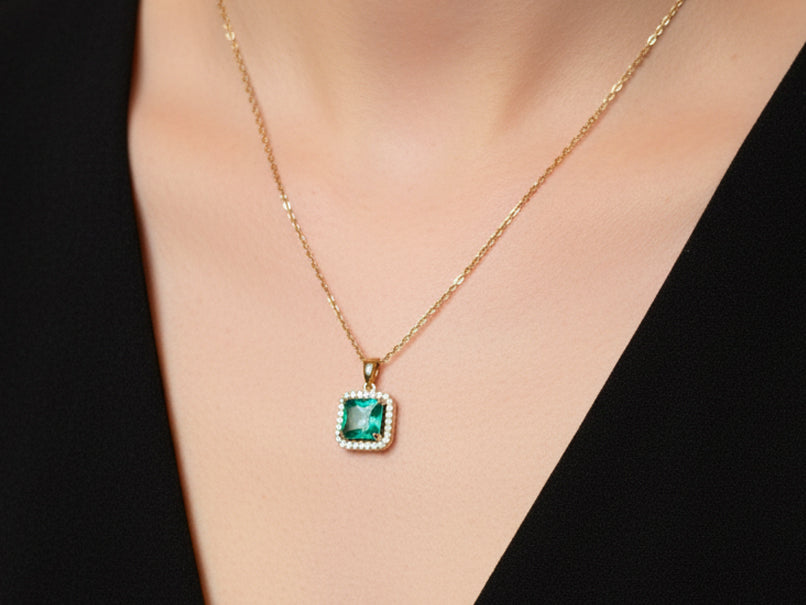 Elara Necklace