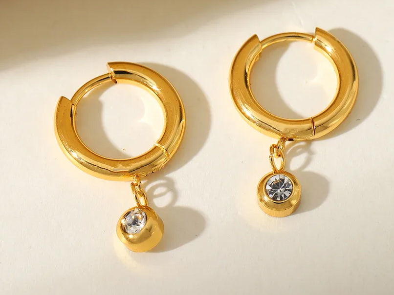 Zoe Hoops