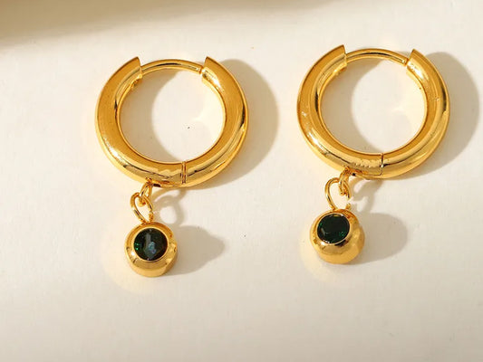 Zoe Hoops