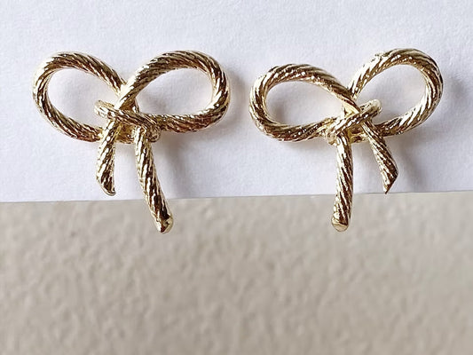Golden Bow studs