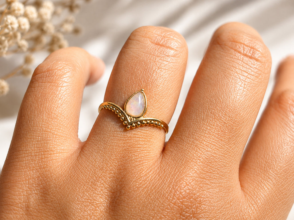 Moonbeam Ring