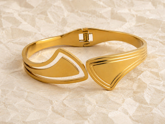 Muse Cuff