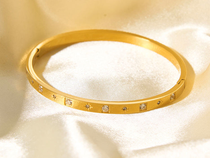 Carla Thin Wrist Bangle