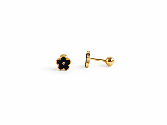 Edwina Studs