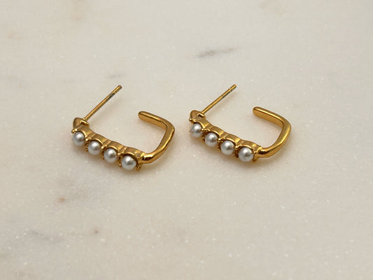 Whisper Pearls Earrings