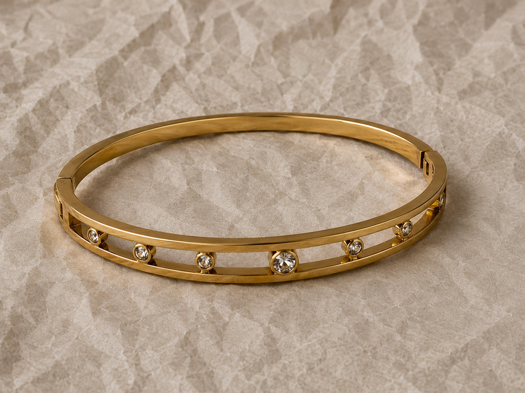 Stella Bangle