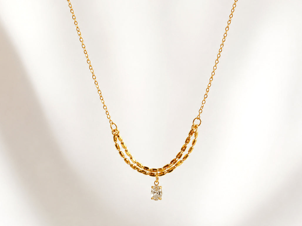 Amora Necklace