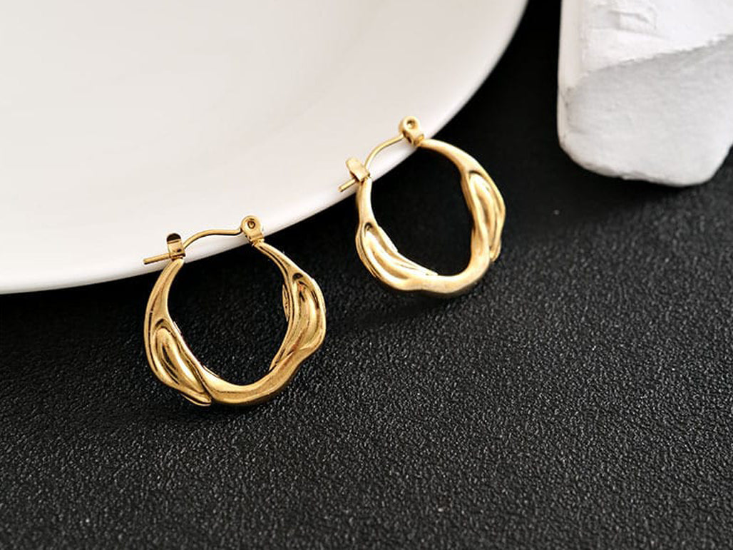 Zari Hoops