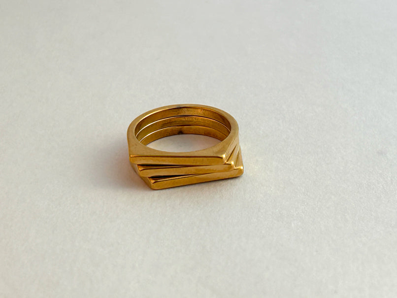 Gold Bar Ring