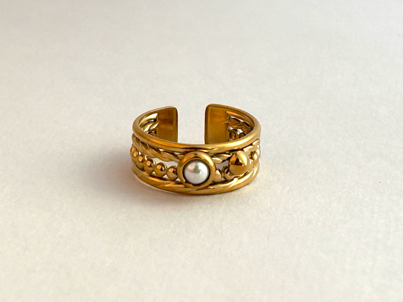 Golden Orb Ring (Adjustable)