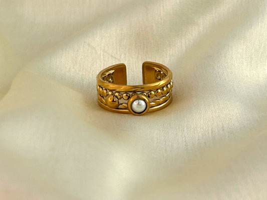 Golden Orb Ring (Adjustable)
