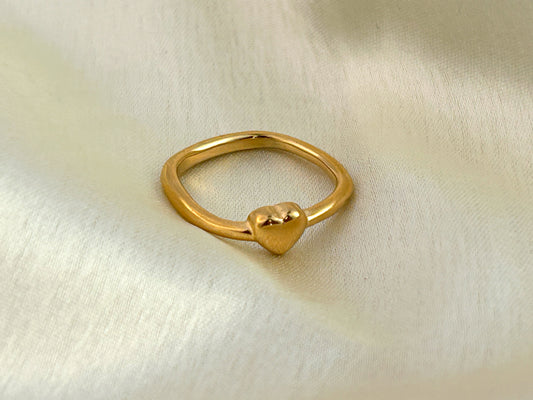 Tiny Heart Ring