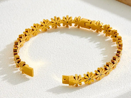 Floret Thin Wrist Bangle