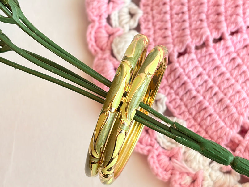 Pistachio Swirl Enamel Bangle (Pack of 1)