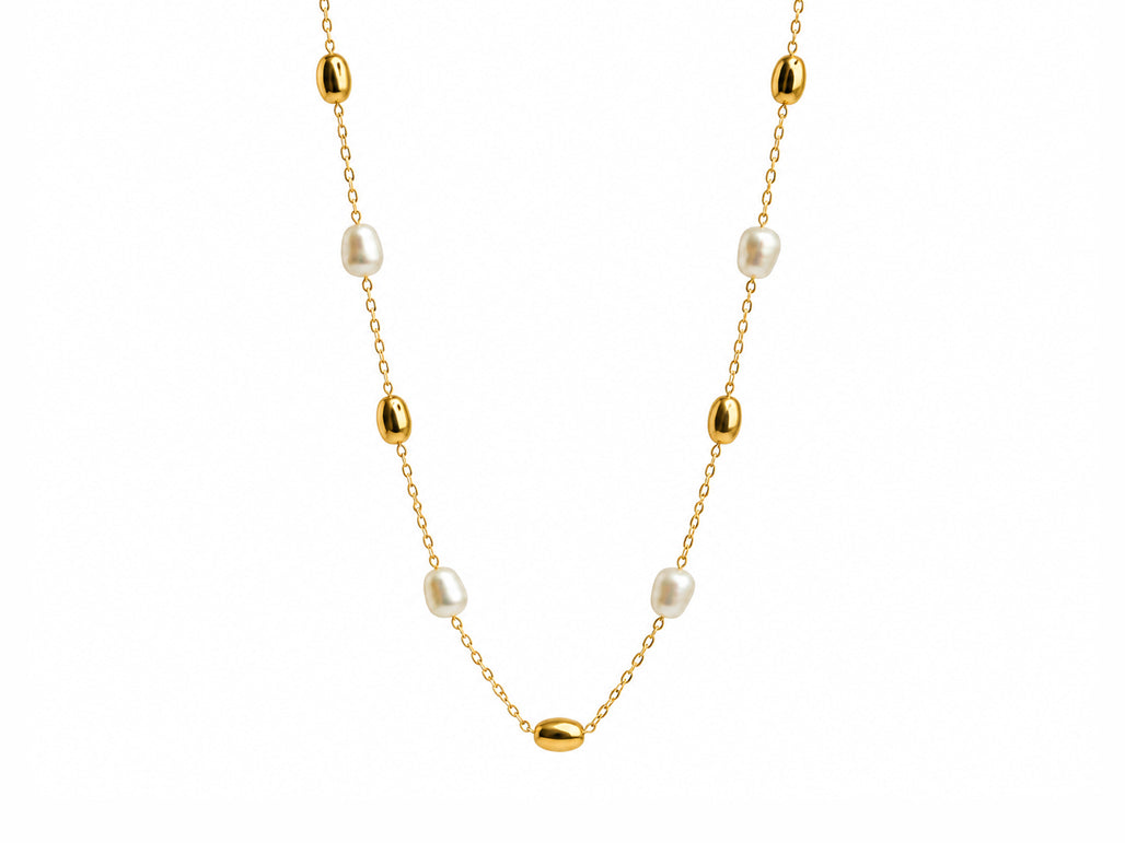 Golden Pearls Necklace