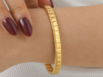 Tia Thin Wrist Bangle