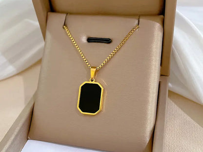 Véda Necklace