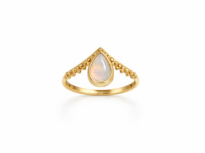 Moonbeam Ring