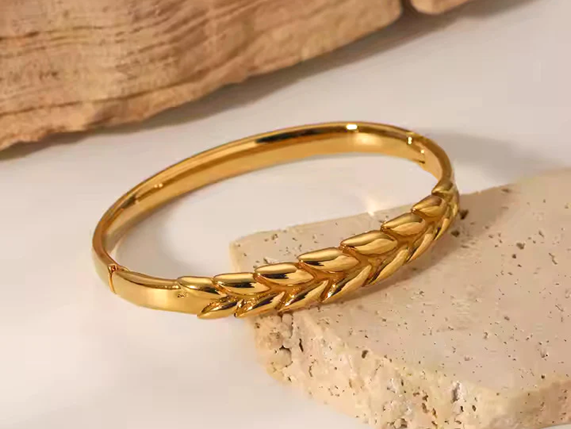 Amal Leaf Bangle