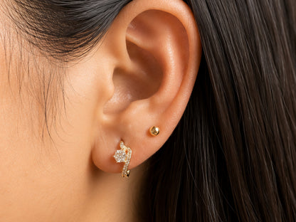 Elina Hoops
