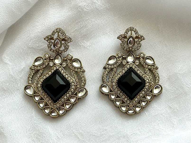 Tarini Earrings