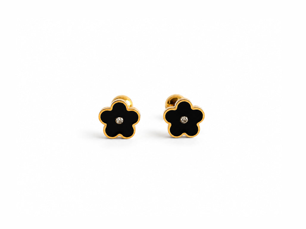 Edwina Studs