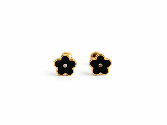 Edwina Studs