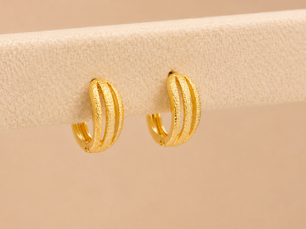 Cecelia Small Hoops