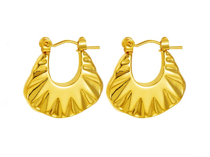 Mila Hoops