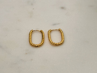 Oval Twist