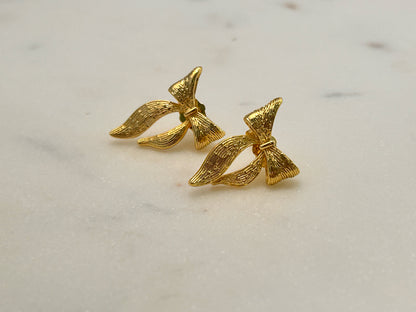 Bow-tiful Studs