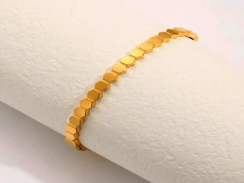 Hexa Thin Wrist Bangle