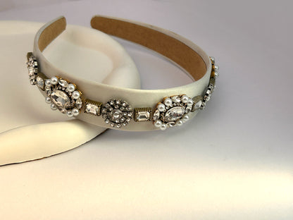 Vintage Glimmer Pearl Band - Off White