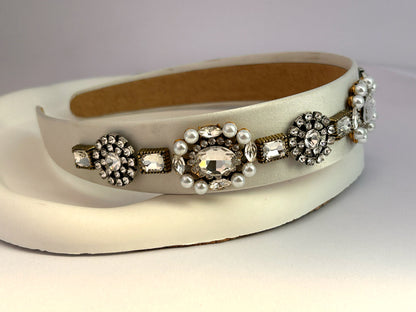 Vintage Glimmer Pearl Band - Off White