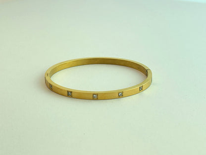 Nina Thin Wrist Bangle