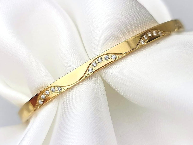 Almon Thin Erist bangle