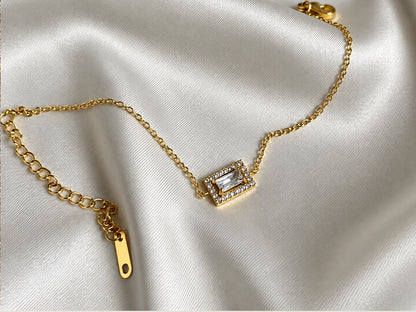 June Dainty Bracelet