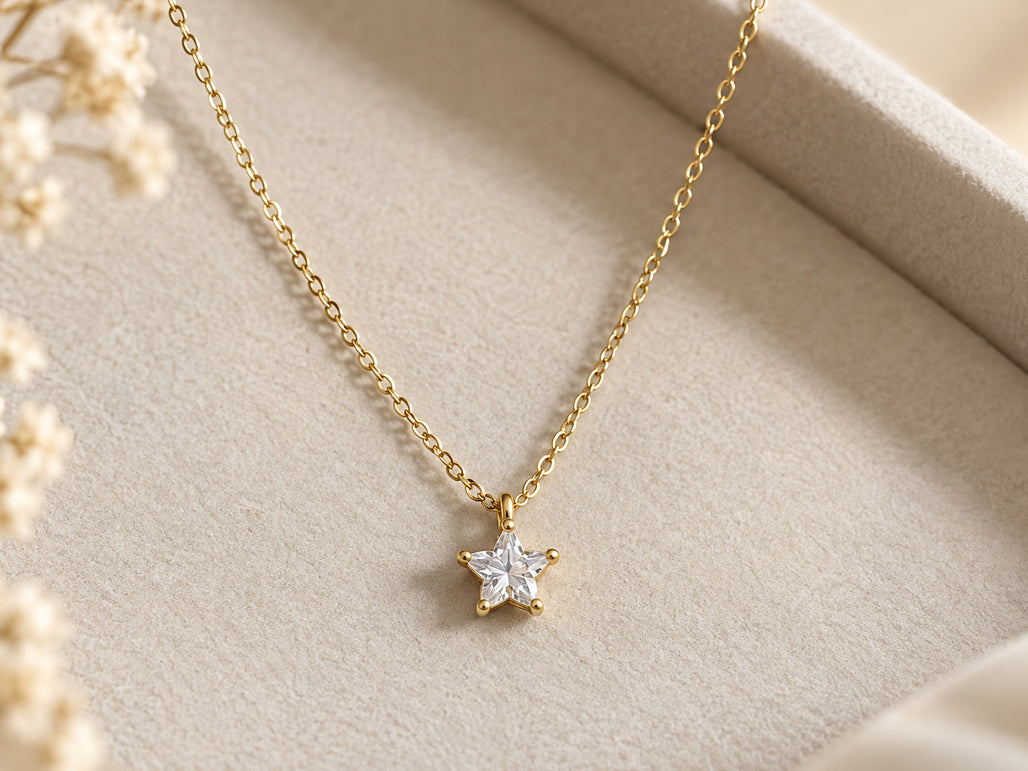 Tiny Star Necklace